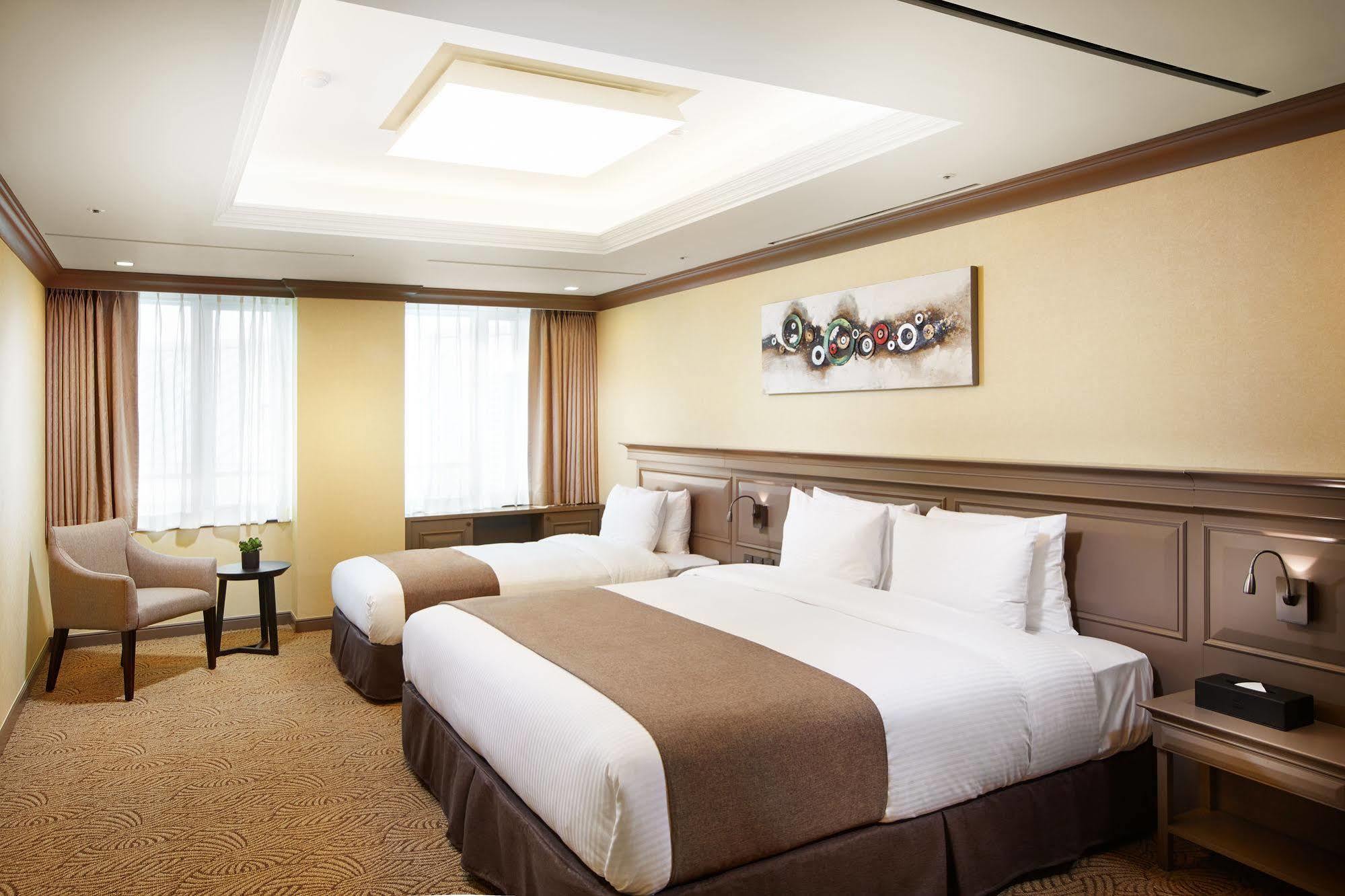 Prumir Hotel 4*