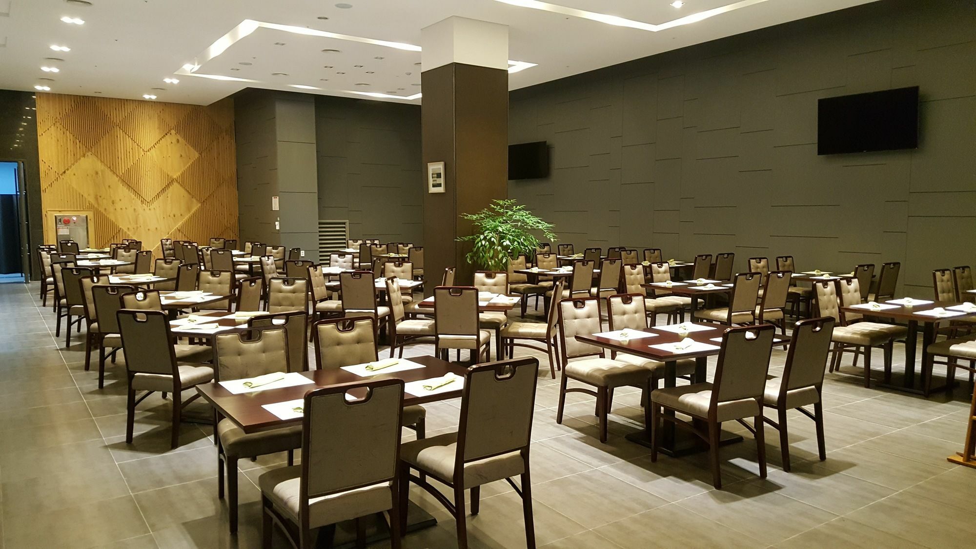Prumir Hotel
